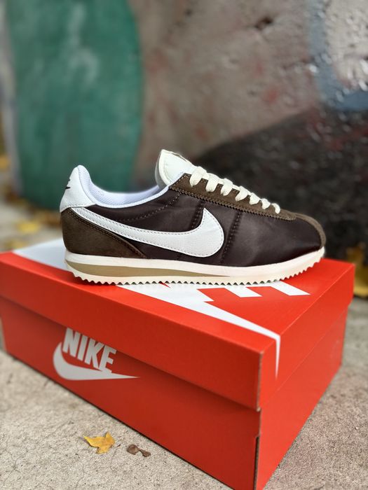 Жіночі кросівки Nike Cortez Valentine’s Day 2025 Brown White
