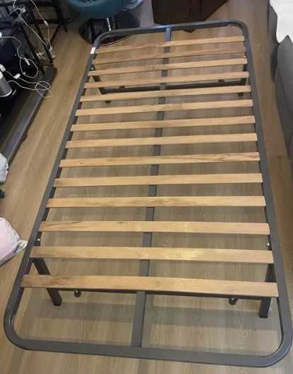 Estrado Cama  + Colchão 100x190