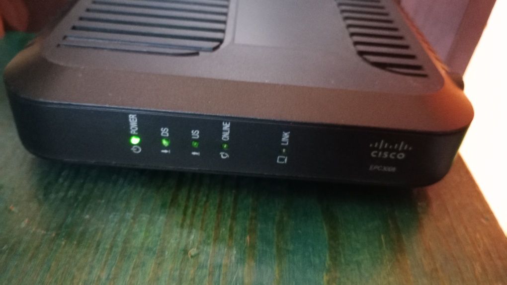 2 modemy cisco i motorola
