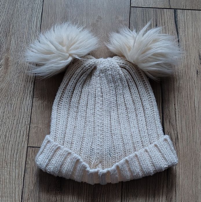 Czapka zimowa dziewczęca beżowa pompony 5-8 lat