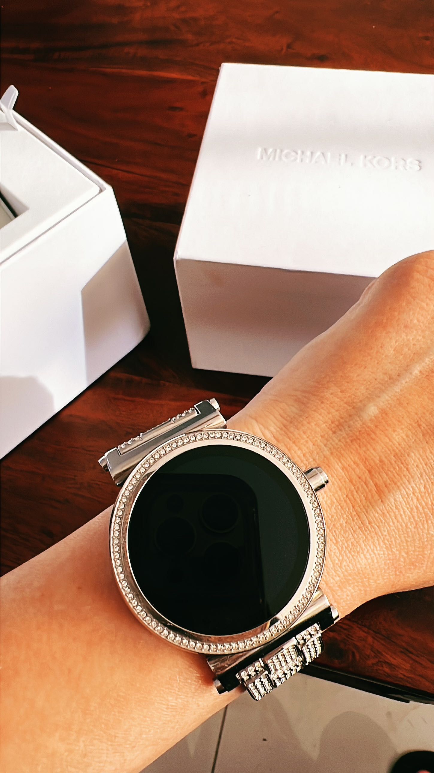 SMARTWATCH firmy Michael Kors model Sofia