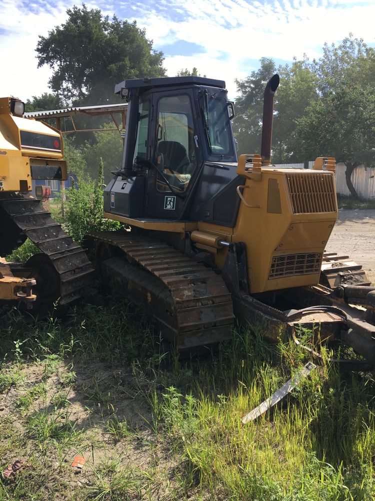 Бульдозер CAT D4 D6