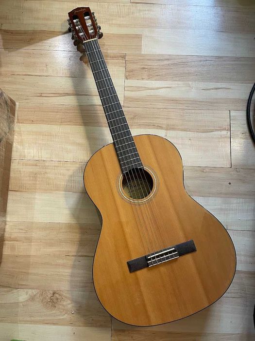 Гітара Gibson Les Paul Studio, Fender Strat USA FENDER CN-60S NAT Cort