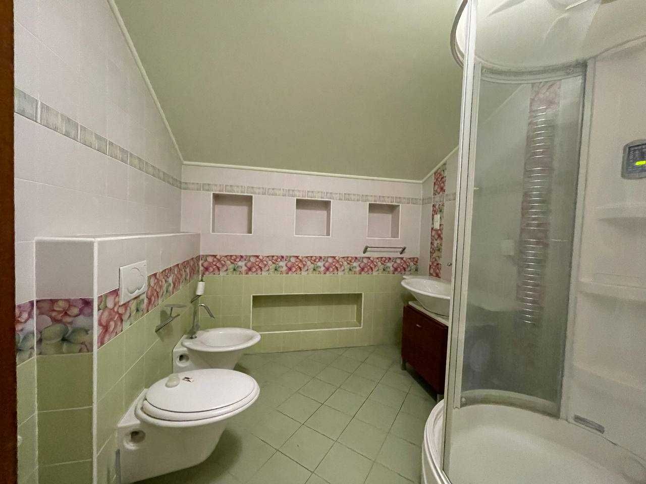 Продаж 6 кім. квартири вул. Глибока