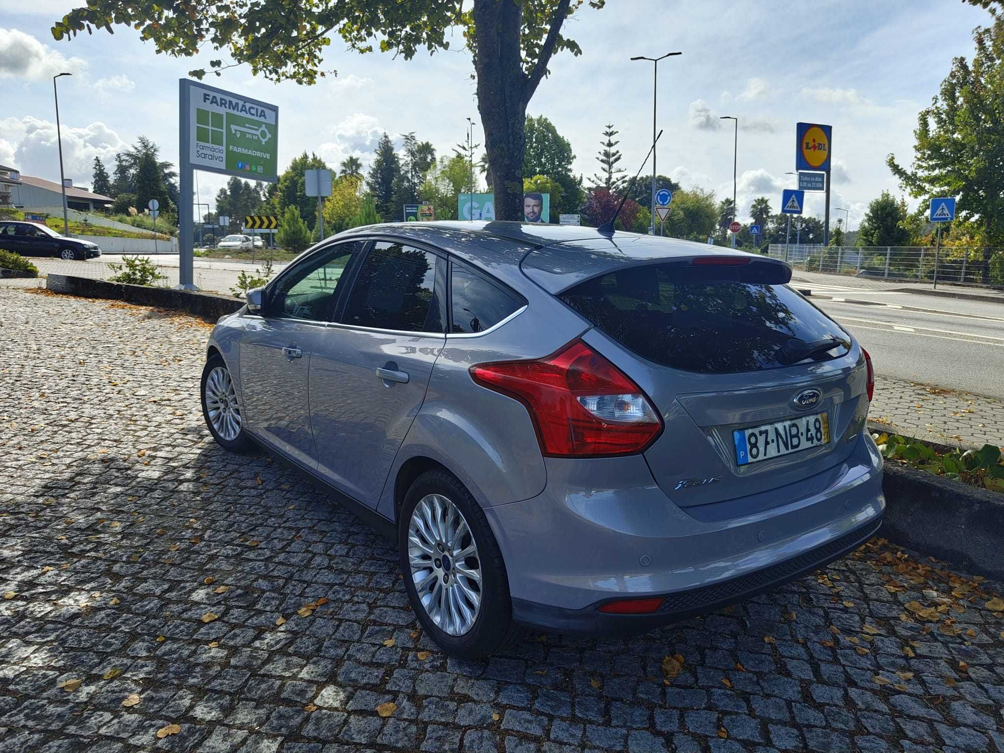 Oportunidade: Ford Focus 2012 em Excelente Estado