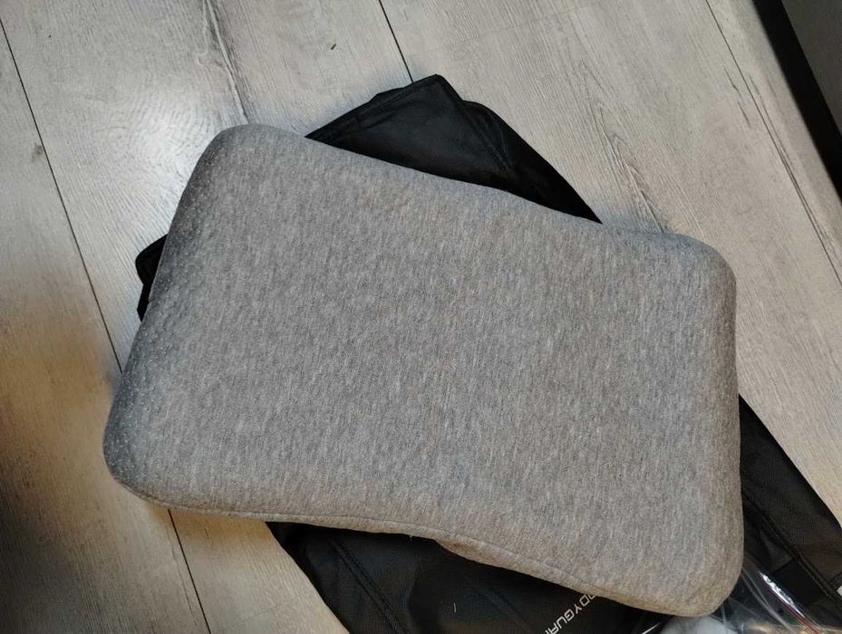 Poduszka ergonomiczna 50x30 cm ortopedyczna z 2 pokrowcami biała szara