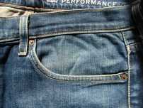 Spodnie Levis W 36 L34 zamienię