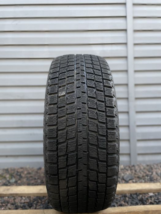 Продам зимову розпаровку Bridgestone 215/45 R18