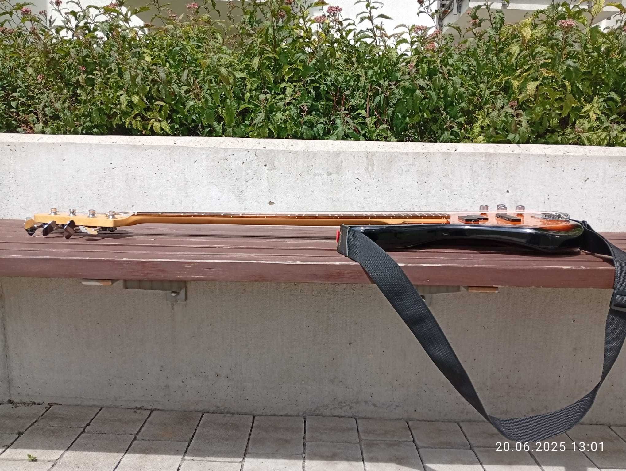 Gitara basowa Vision