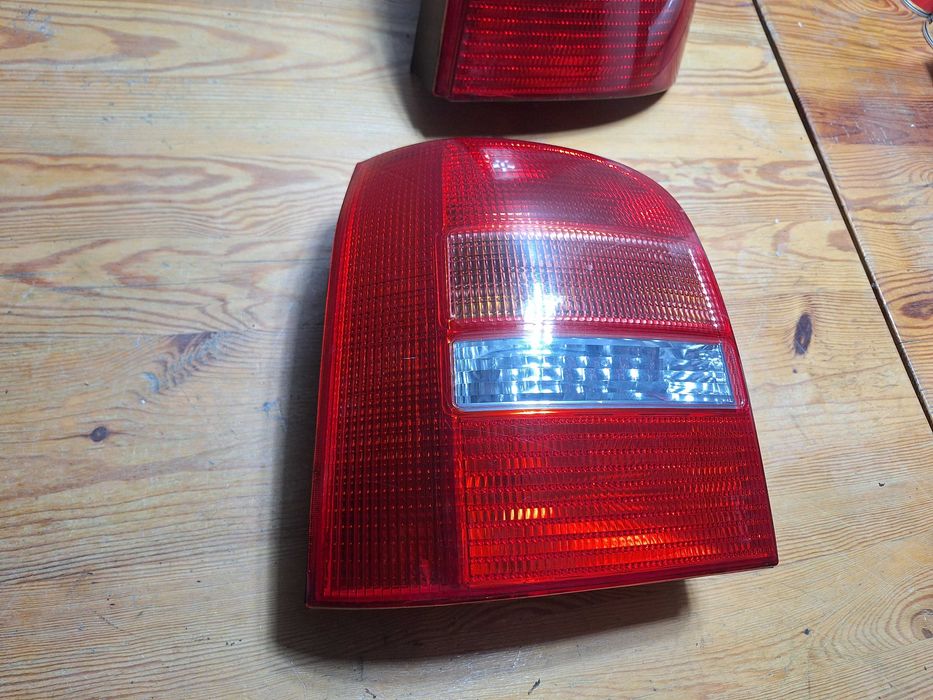 Audi A4 B5 Kombi Lift lampy tył