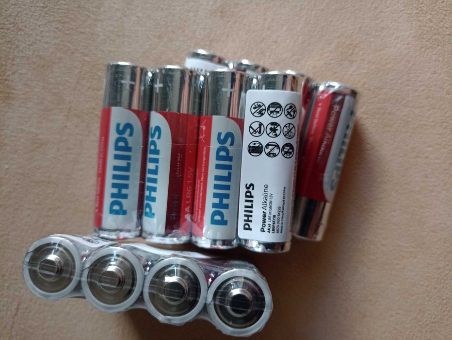 Батарейка AA (пальчиковая), щелочная! PHILIPS