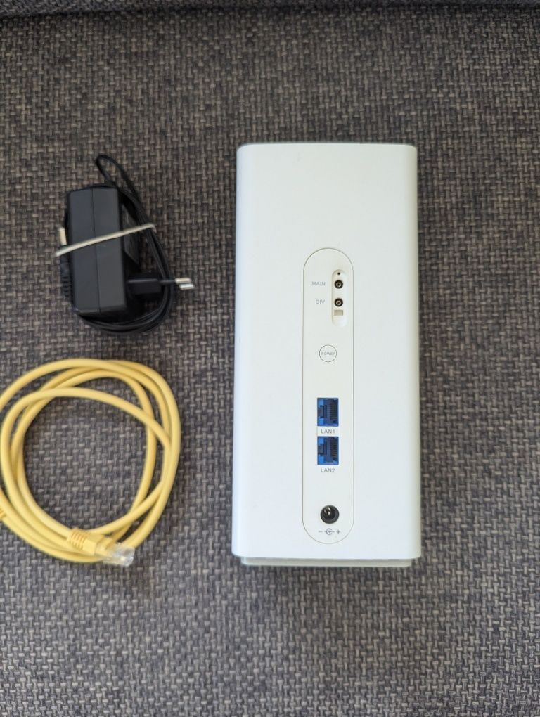 Router od T-Mobile na kartę SIM prędkość do 600 Mbps Huawei B618 modem