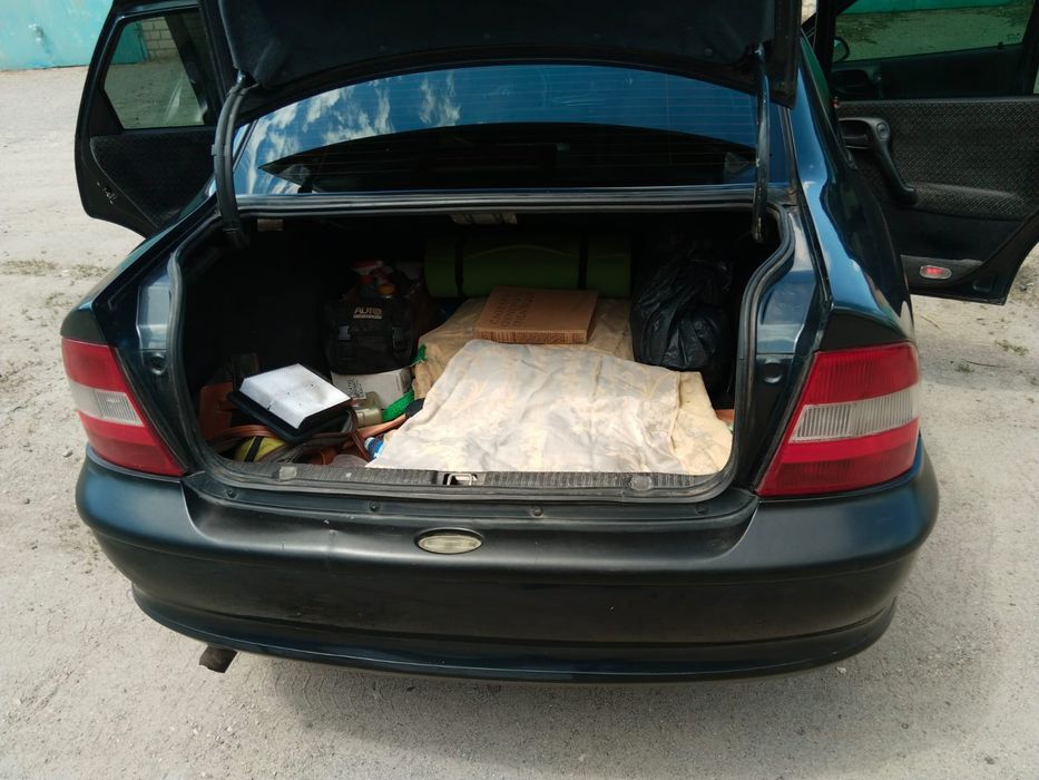 Продам автомобиль Опель Вектора В