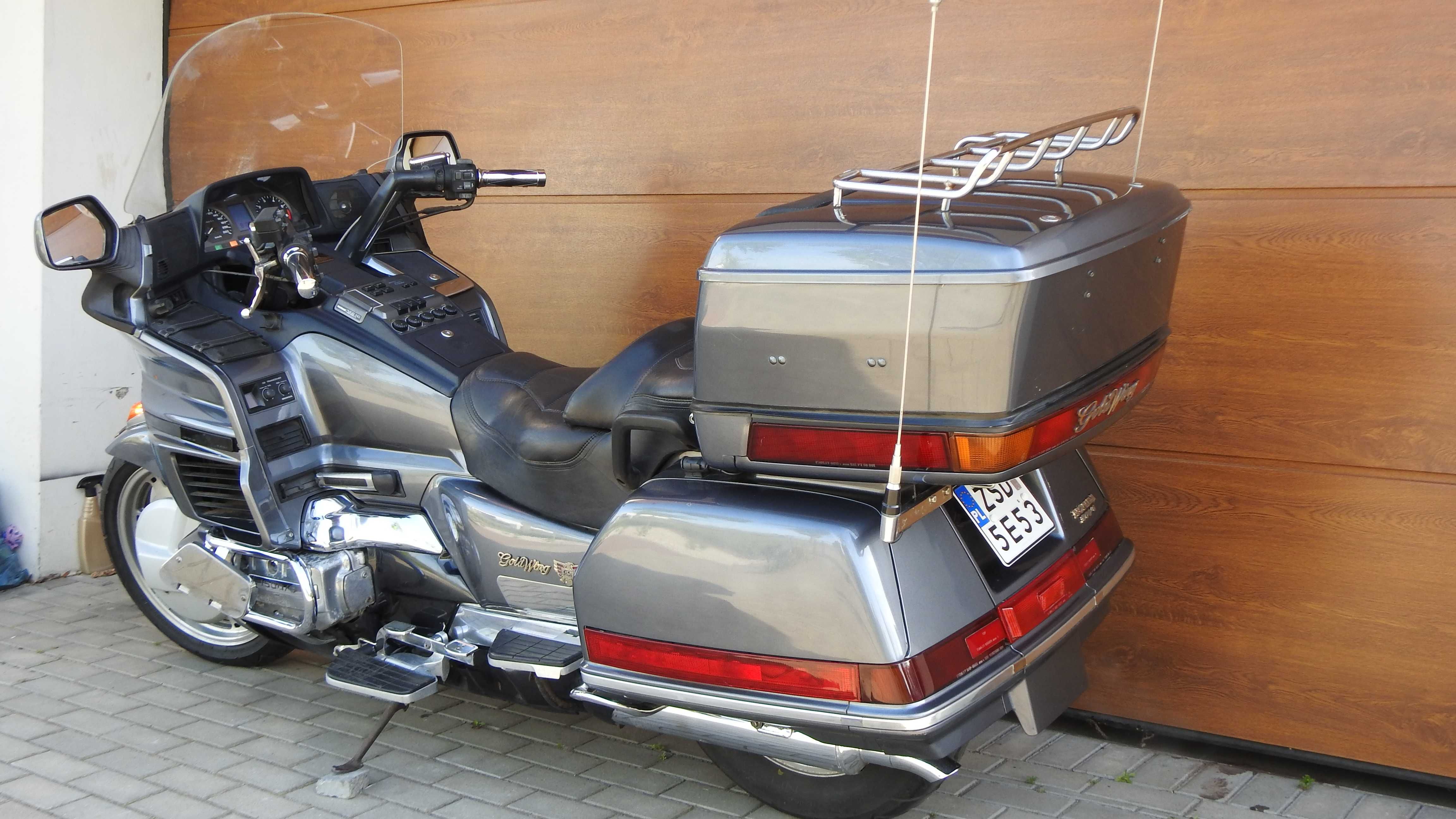 Honda gl 1500 gold wing