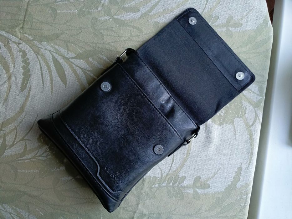 Продам мужскую сумку-барсетку