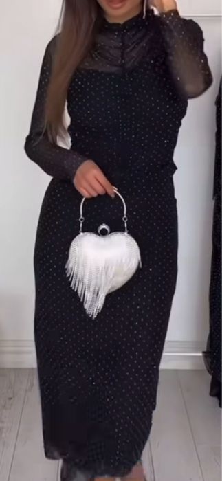 Костюм святковий