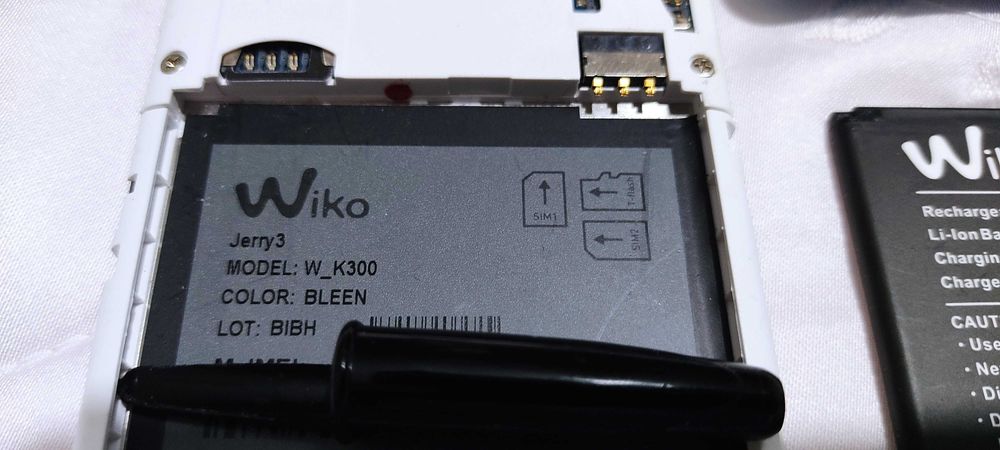 Wiko 300 Dual Sim + funcionamento também SD Card.64739828073730123