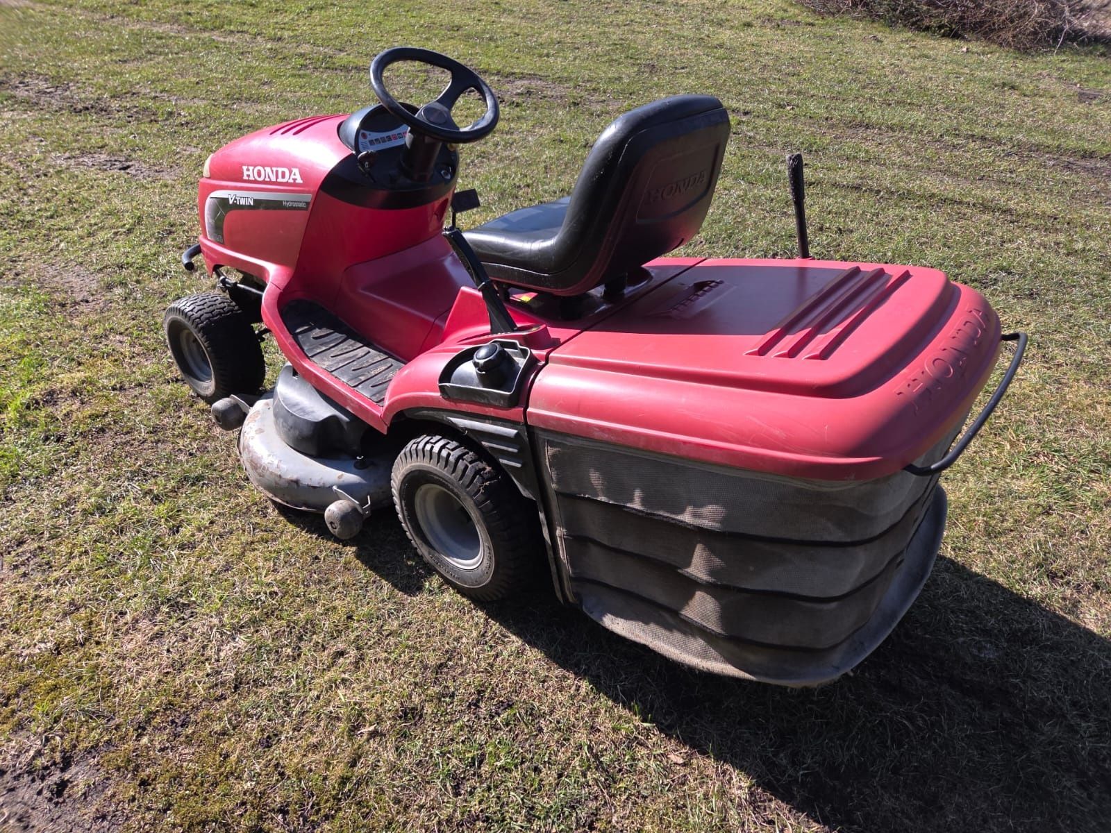 Honda 2620 kosiarka traktorek kosz hydrostat