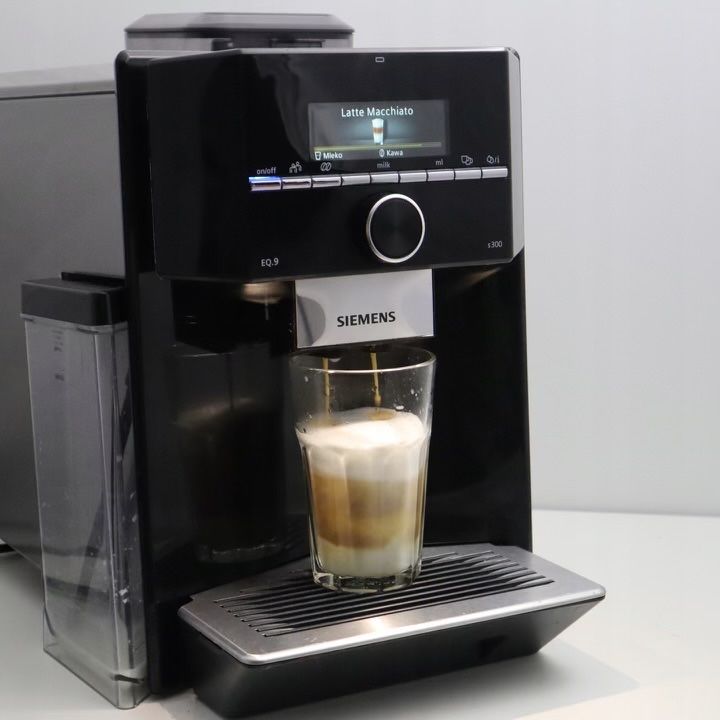 Кофемашина Siemens EQ.9 S300 TI923309RW Автоматическая Premium EU