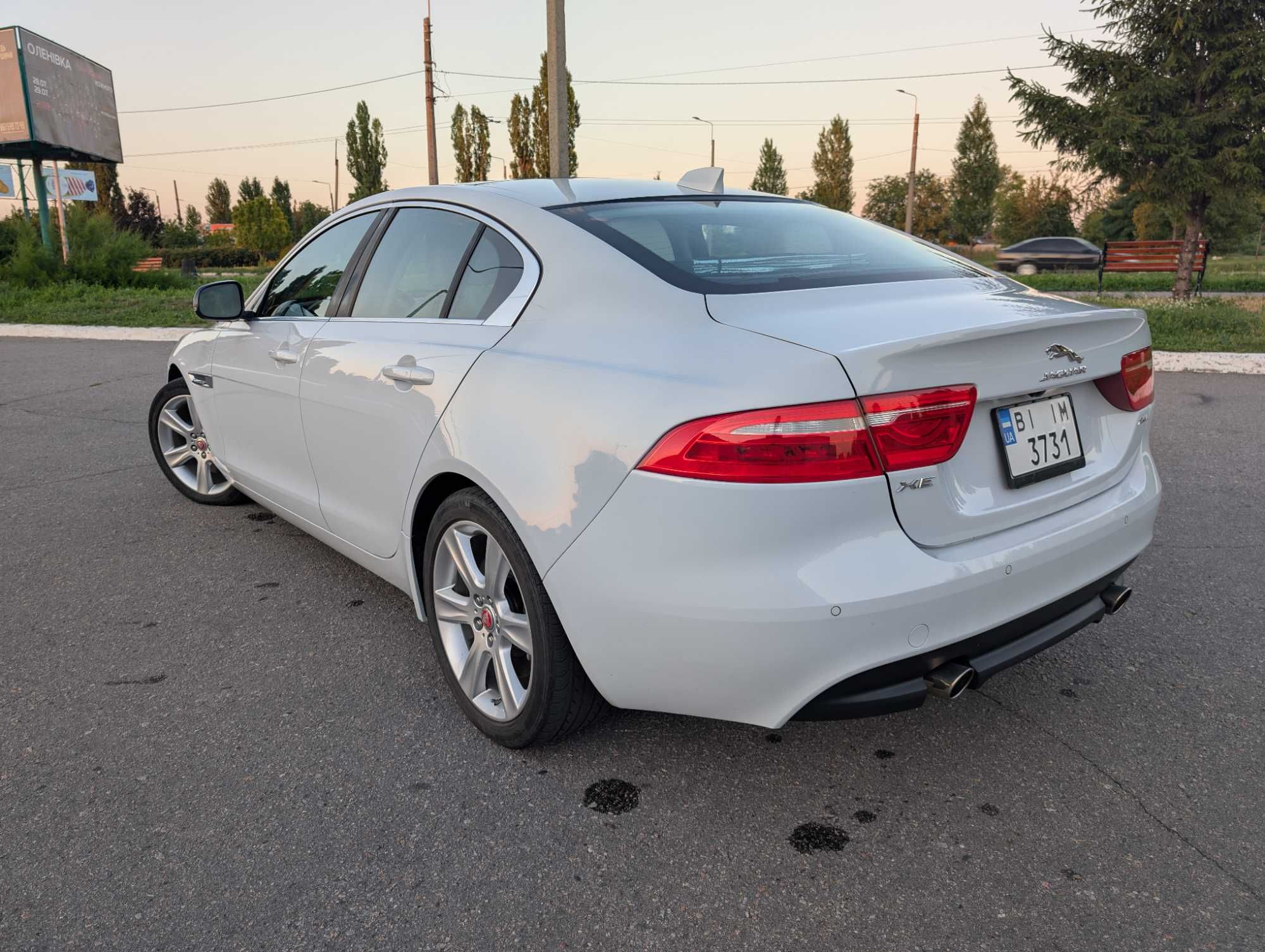 Jaguar XE 25t Prestige 2016