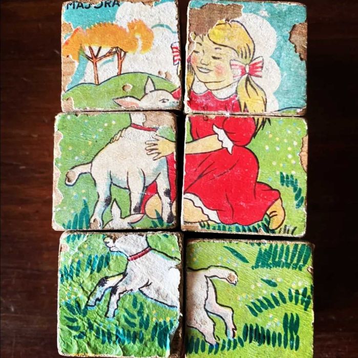 #majora
cubos de madeira anos 40
#puzzle 
#brinquedosantigo