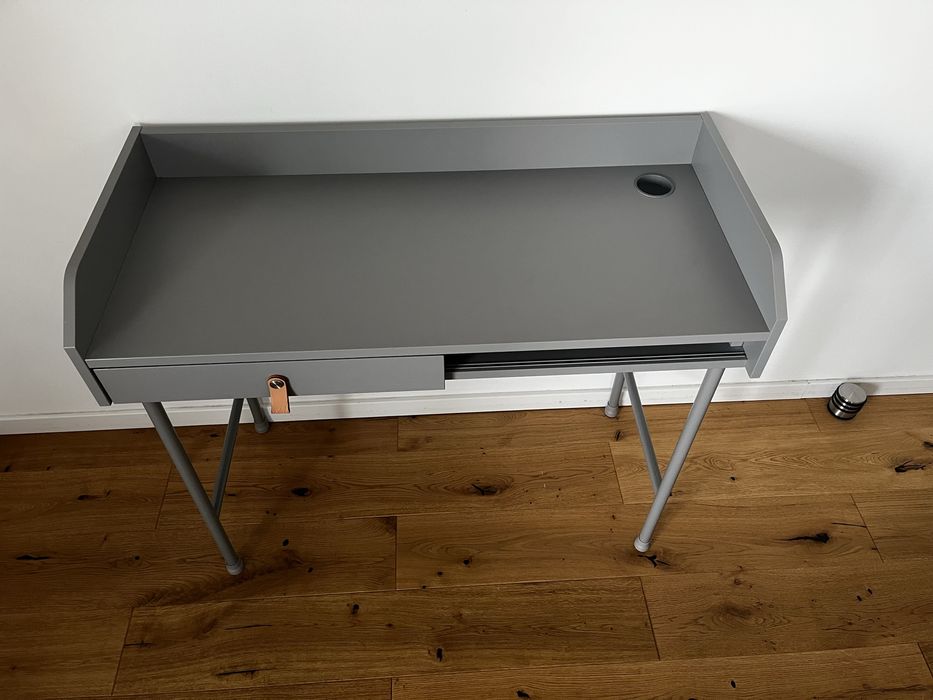 Biurko Ikea Hauga 100x45