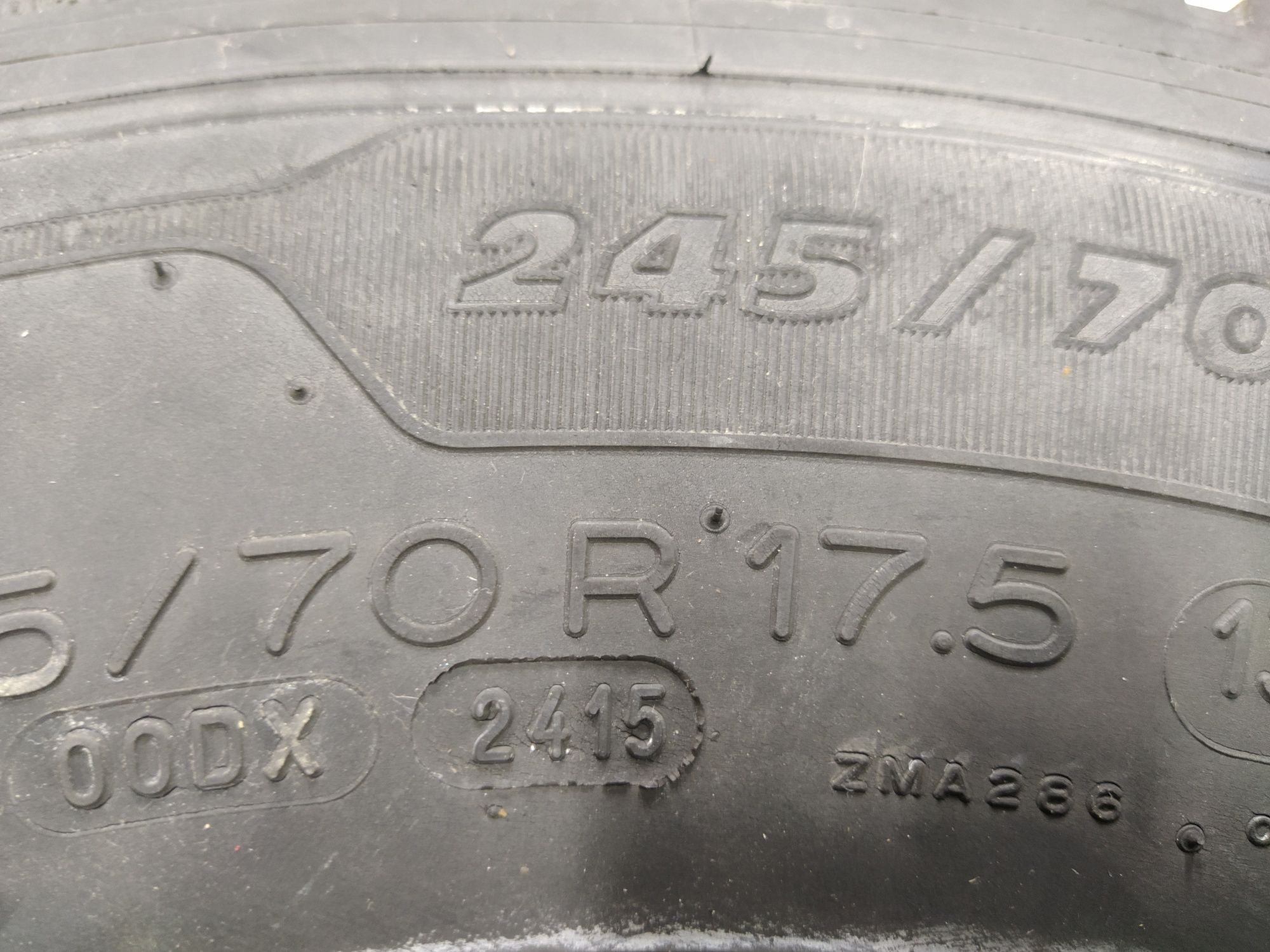 2 Opony 245/70r17.5 MICHELIN  6mm