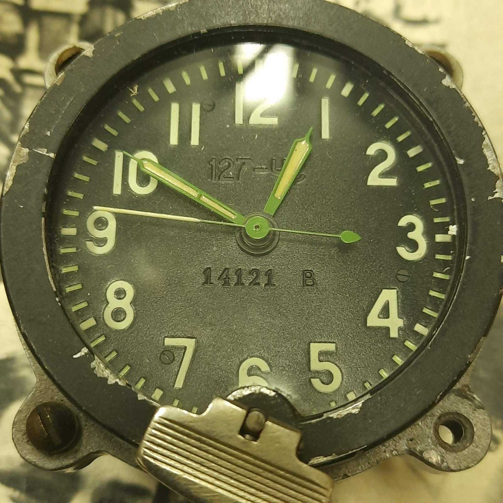 Часы танковые 127-ЧС.