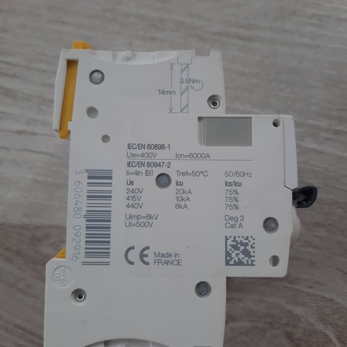 Автоматический выключатель Schneider 3-п. IC60N 40А C (6кА)