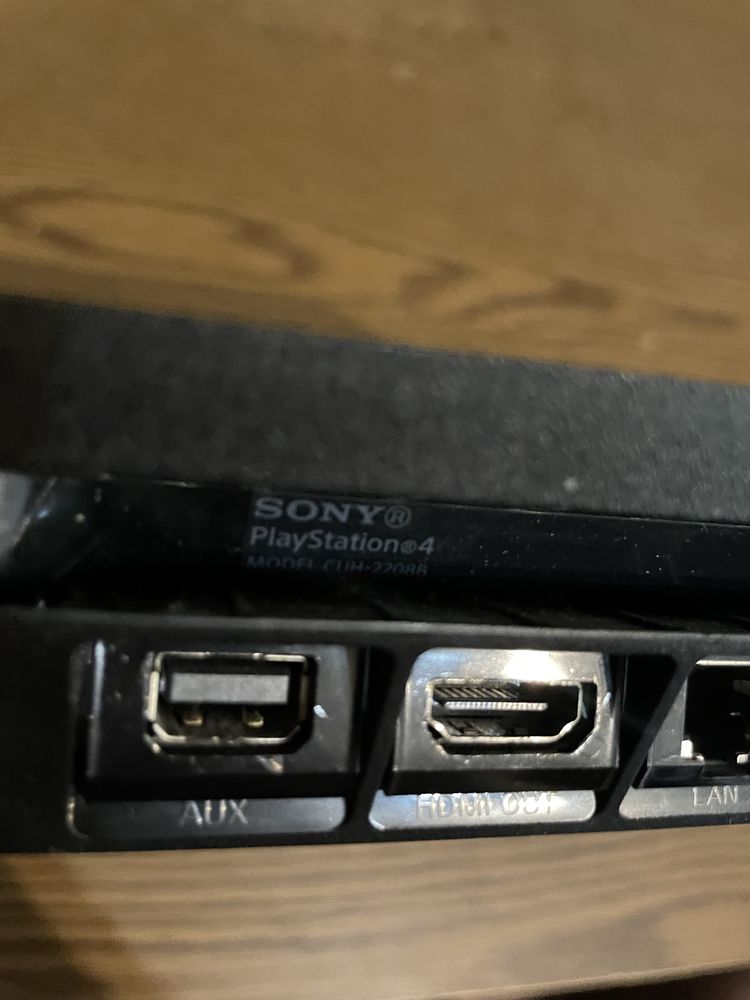 Sony PlayStation 4 slim 1tb