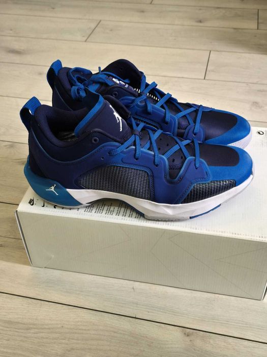 Buty do koszykówki Air Jordan Xxxvii Low