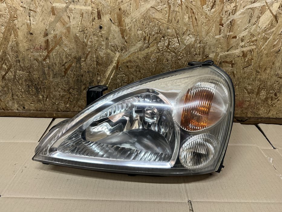 Передня ліва фара Suzuki Liana Сузукі Ліана 2001-2005