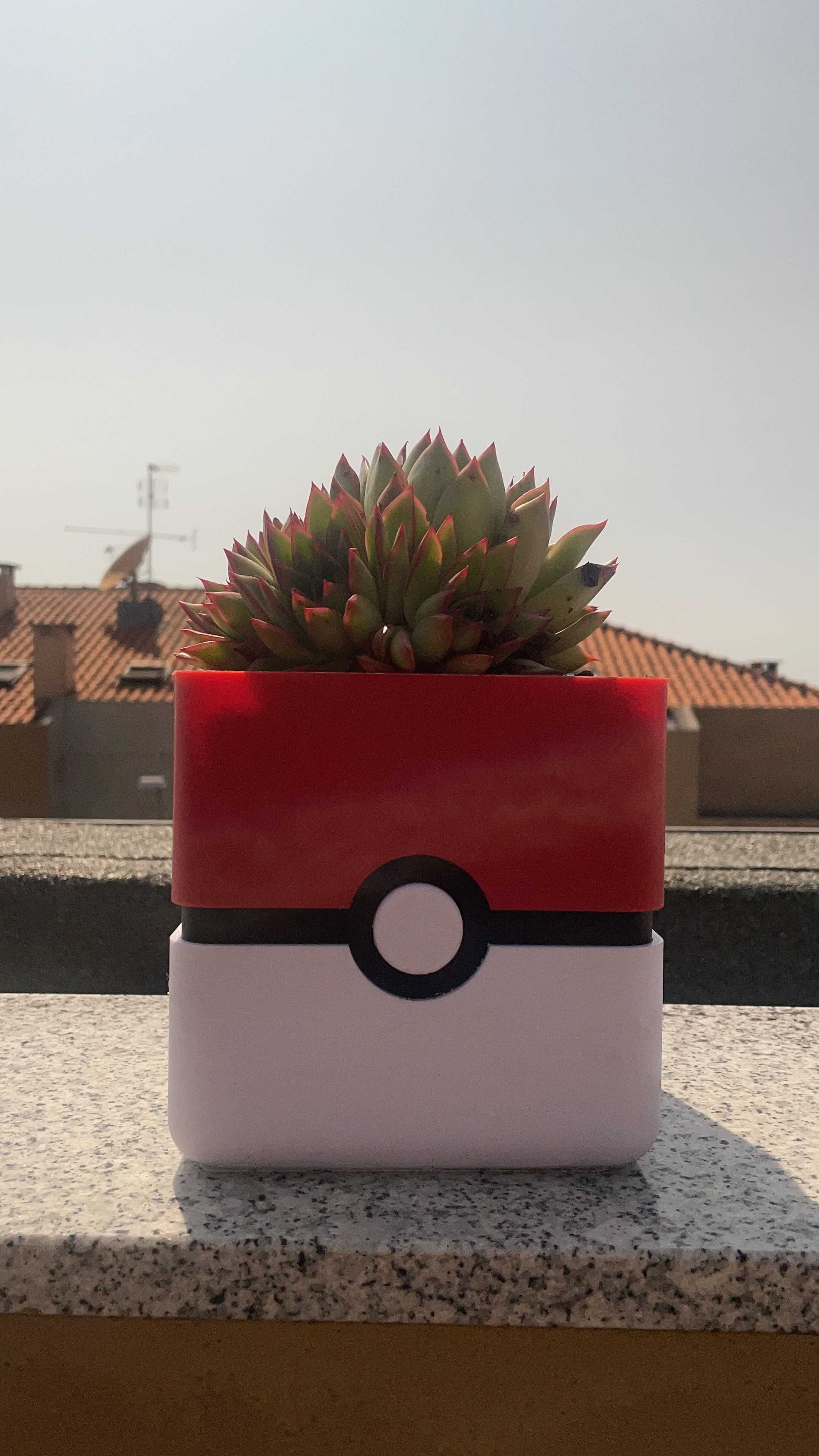 Vaso de Plantas Pokémon Pokebola 3D - 2 Tamanhos - Decoração Geek