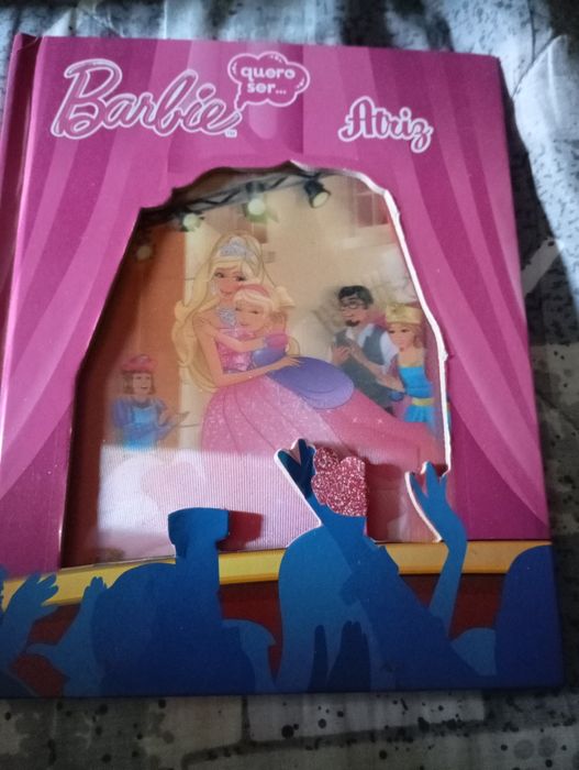 Livro Barbie  atriz