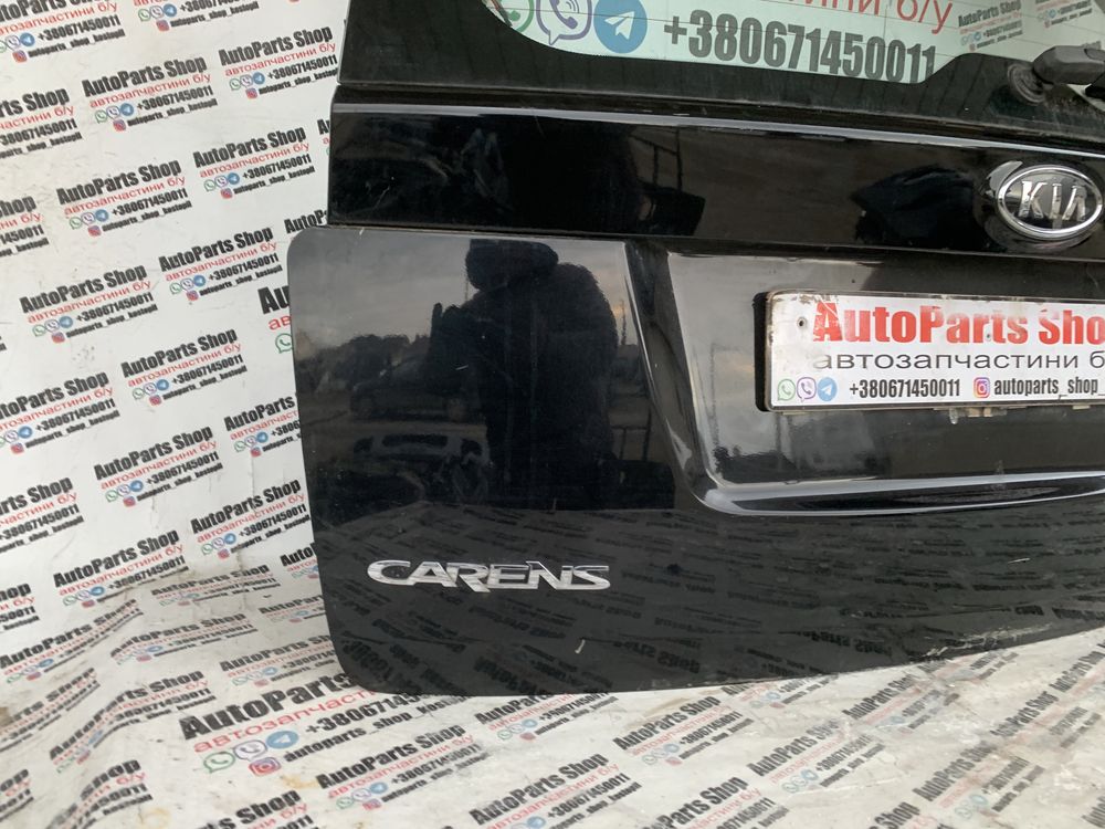 Ляда Kia Carens кришка багажника Кіа Каренс Киа карнс кляпа крышка