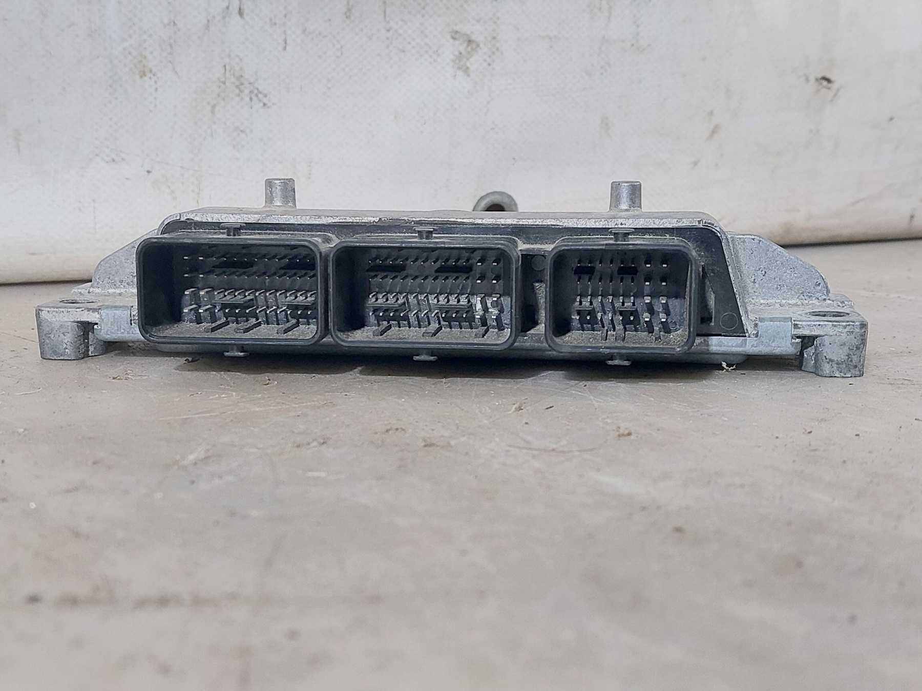 Ford Fiesta 11-19 Блок ecu компьютер (мозги) двигателя 1.6/Форд Фиеста