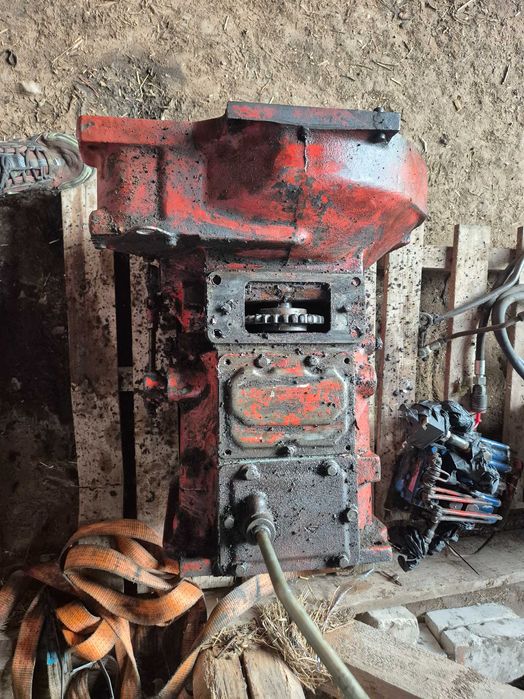 Skrzynia pośrednia mtz 82