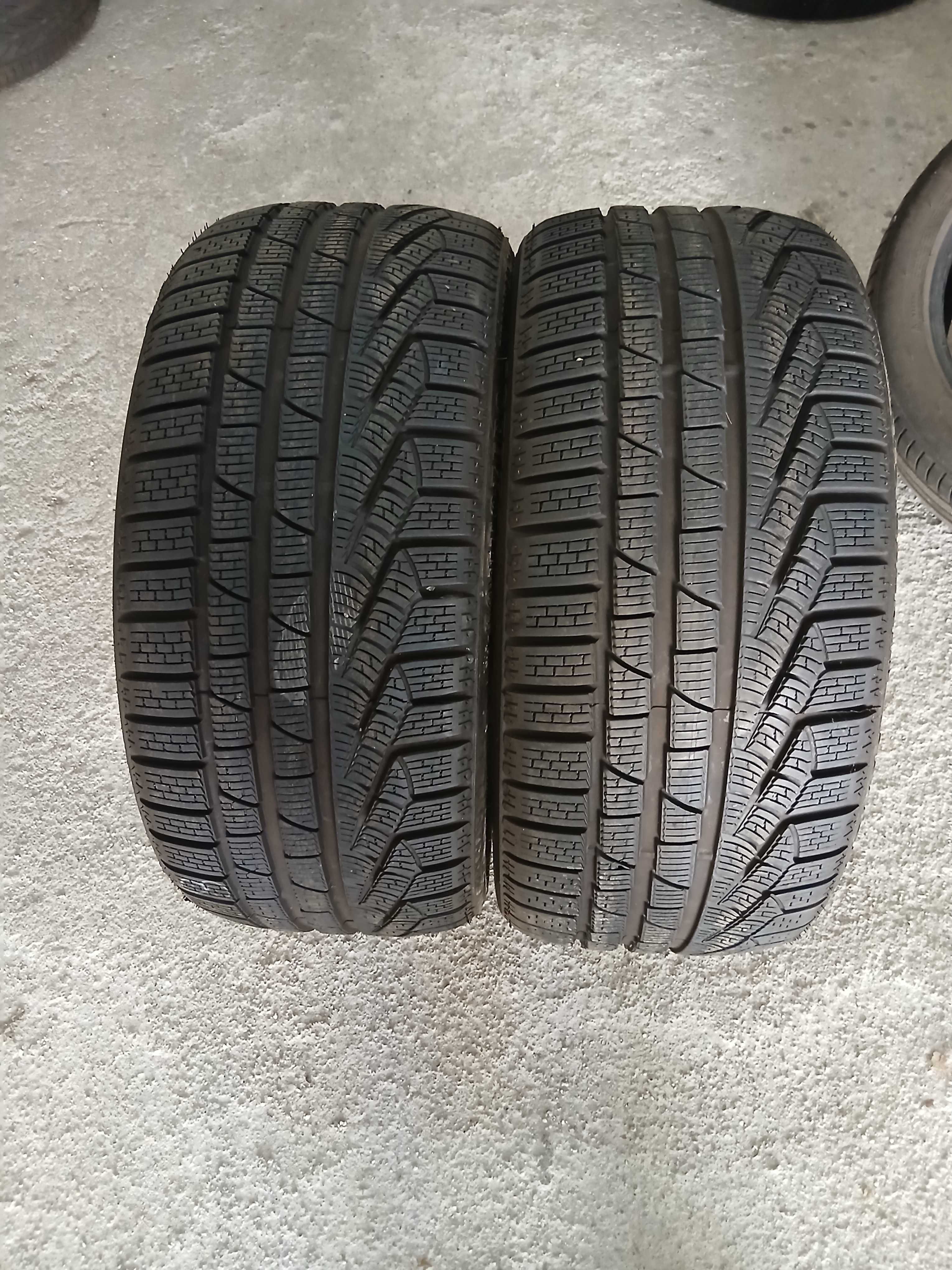 2 pneus 235/40R18 Pirelli seminovos