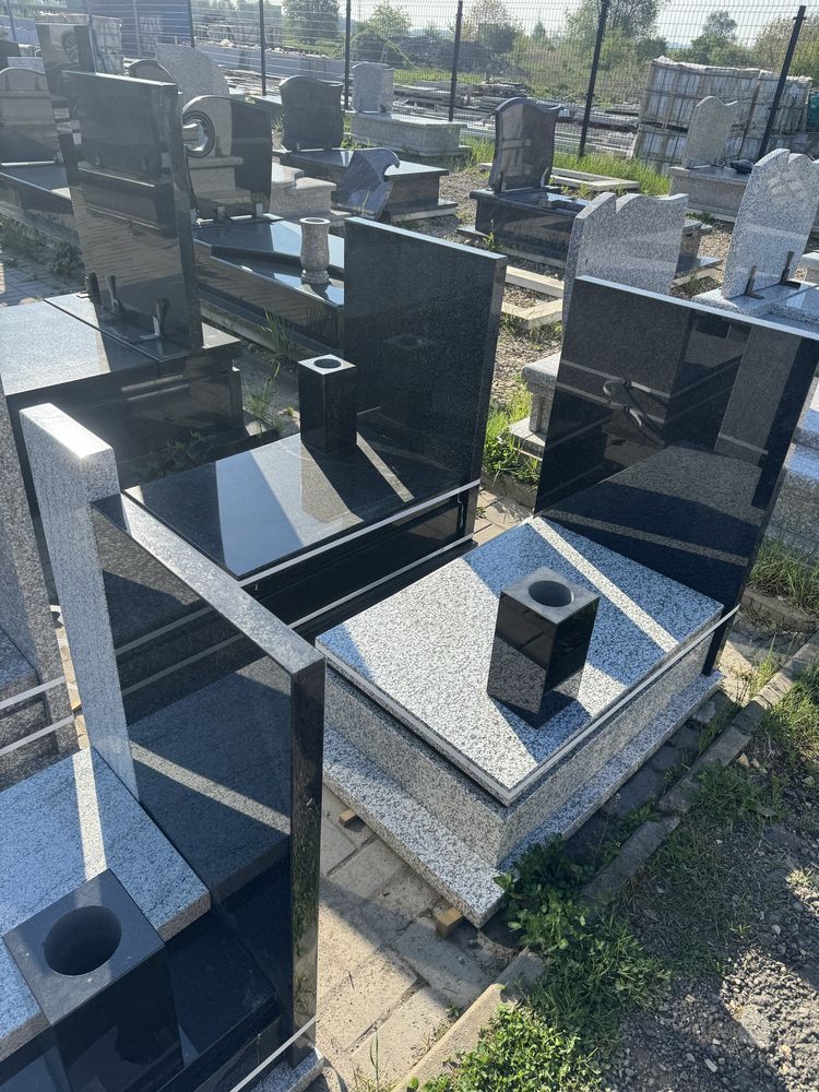 Nagrobek urnowy  urna nagrobki 3000 montaz litery caly slask