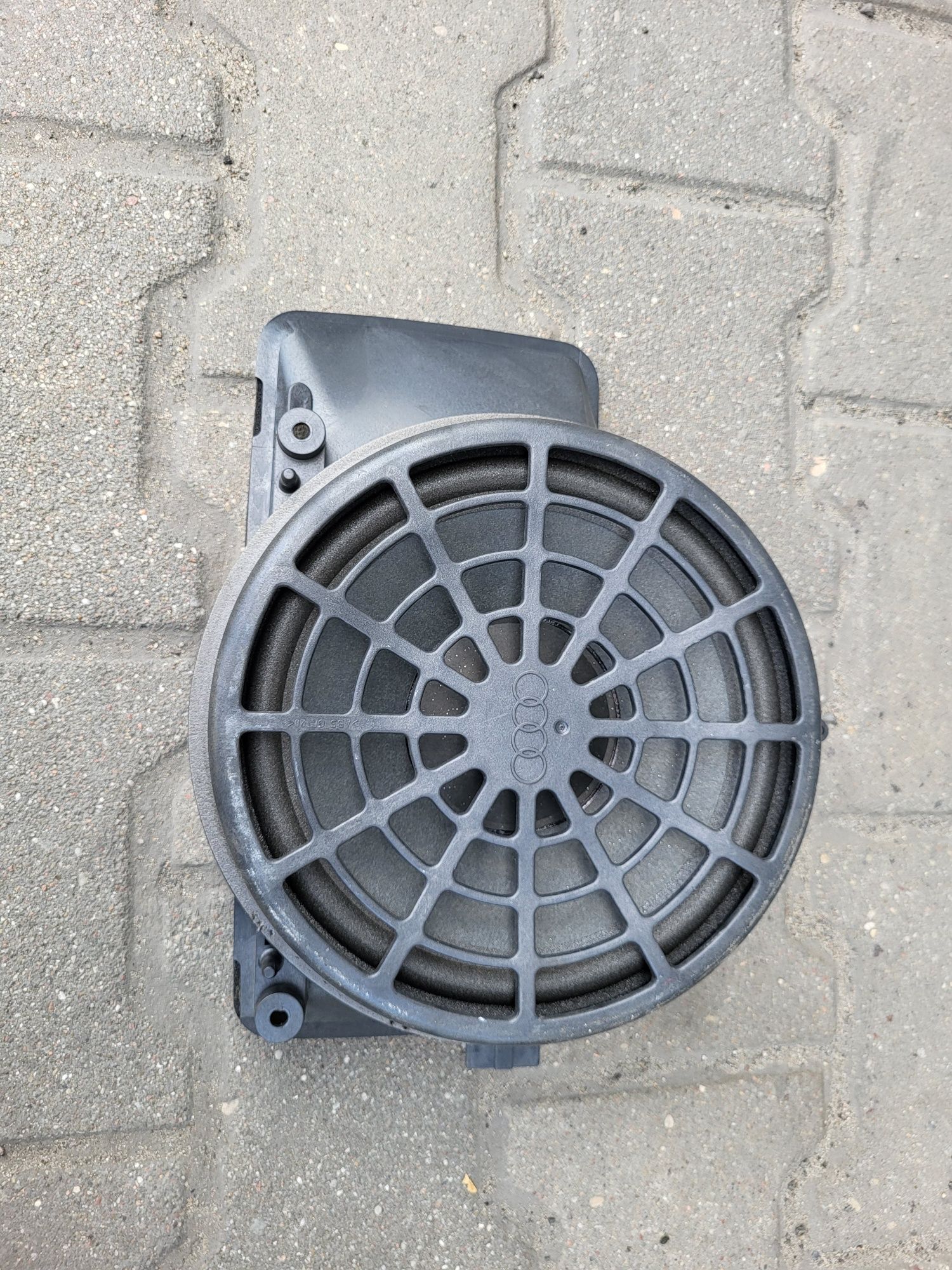 audi a4 a5 glosnik subwoofer Bang olufsen