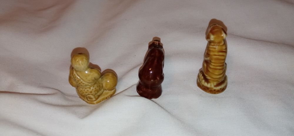 Figurki przyciski do papieru fajansowe  ok 4 cm