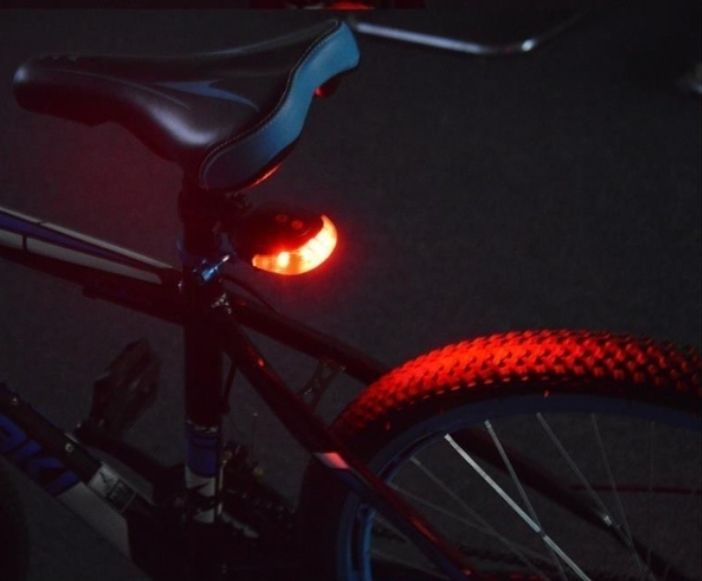 Farolim traseiro LED e laser's para bicicleta (NOVO AINDA COM CAIXA)