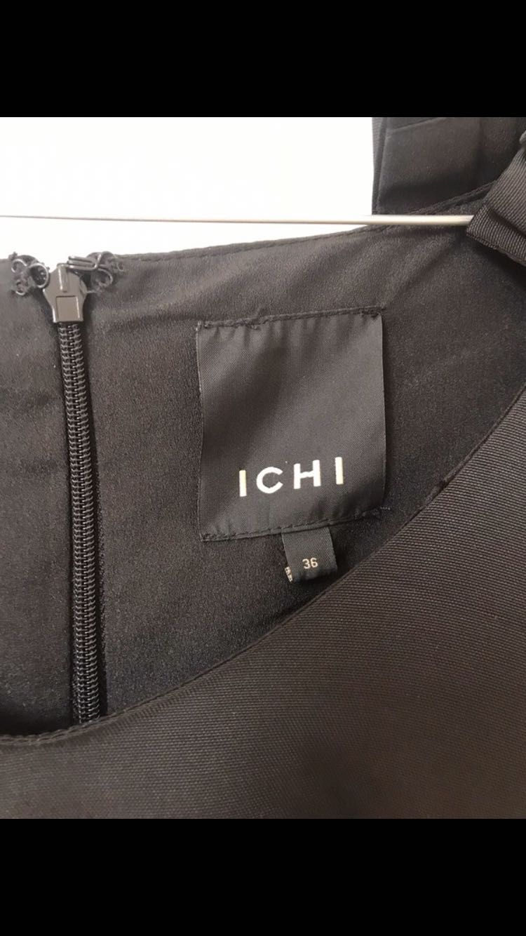 Mała czarna sukienka S ICHI