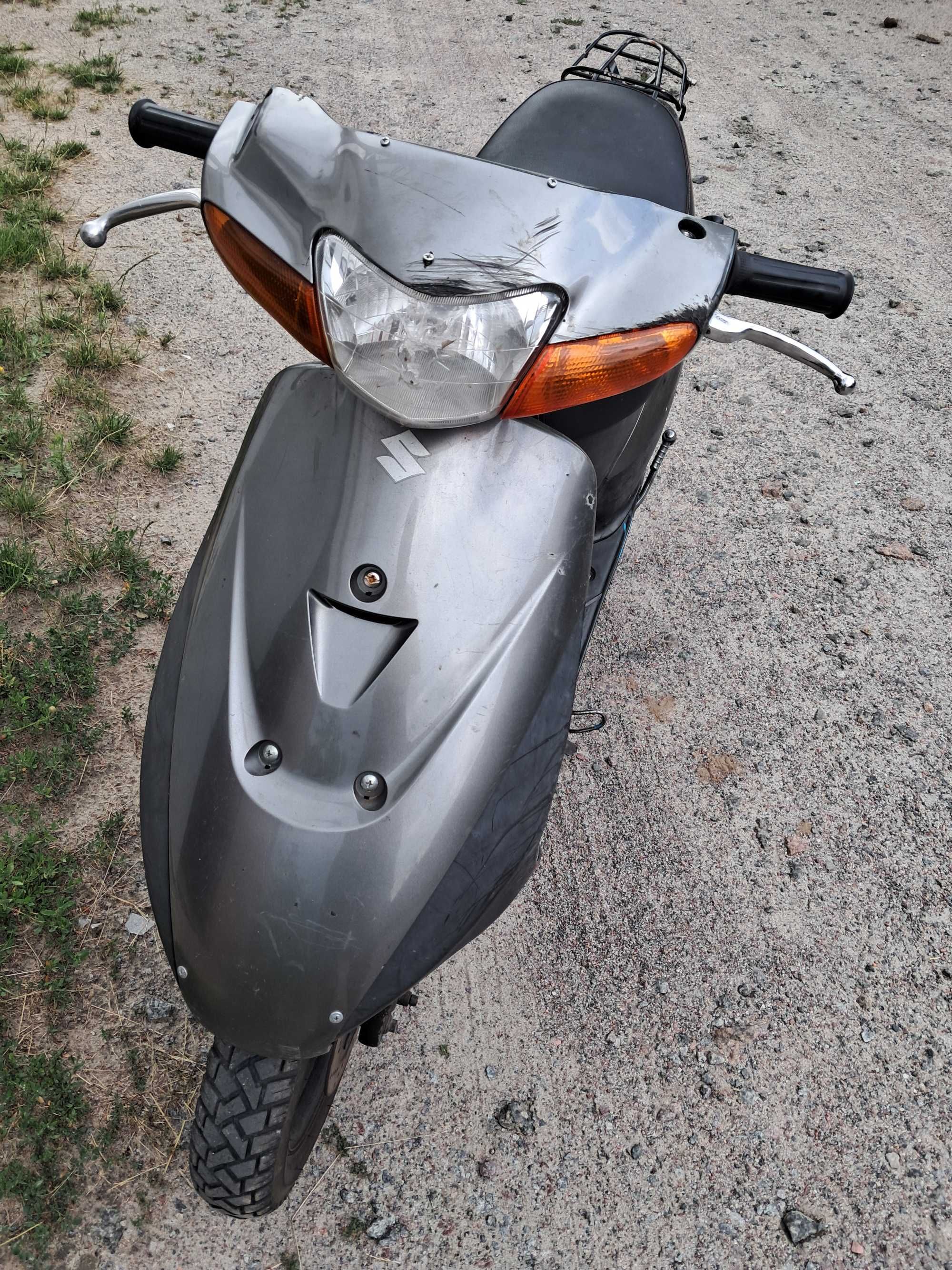 Скутер Suzuki 49 куб/см двухтактний.