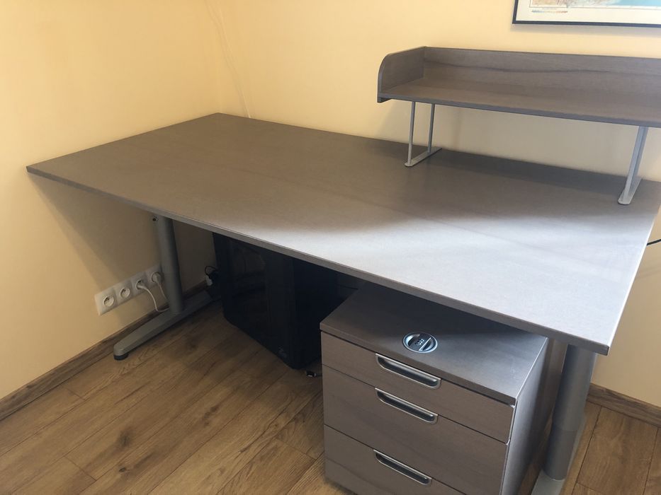 Zestaw Ikea galant biurko komoda