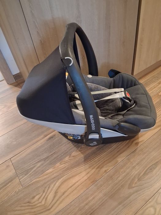 Nosidełko Maxi Cosi
