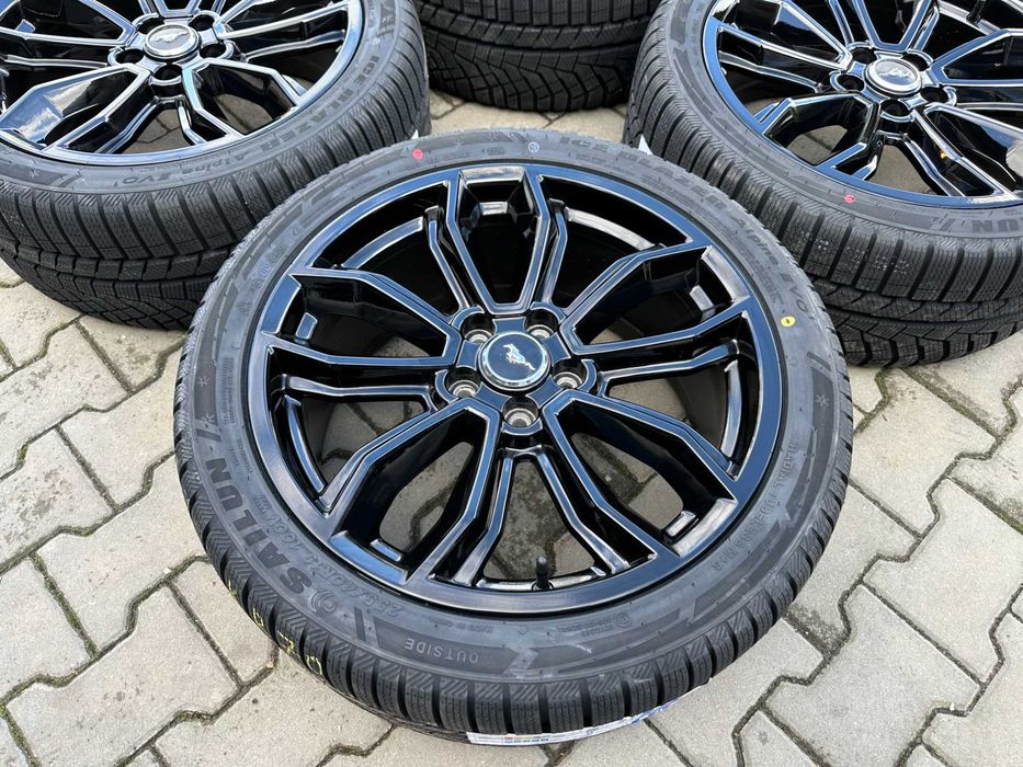 5x114,3 8,5j x 19" et50 Ford Mustang OE komplet zimowe NOWE OPONY TPMS