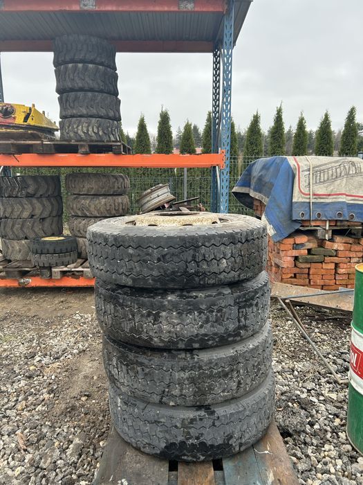 Kola napedowe komplet 265/70R19.5