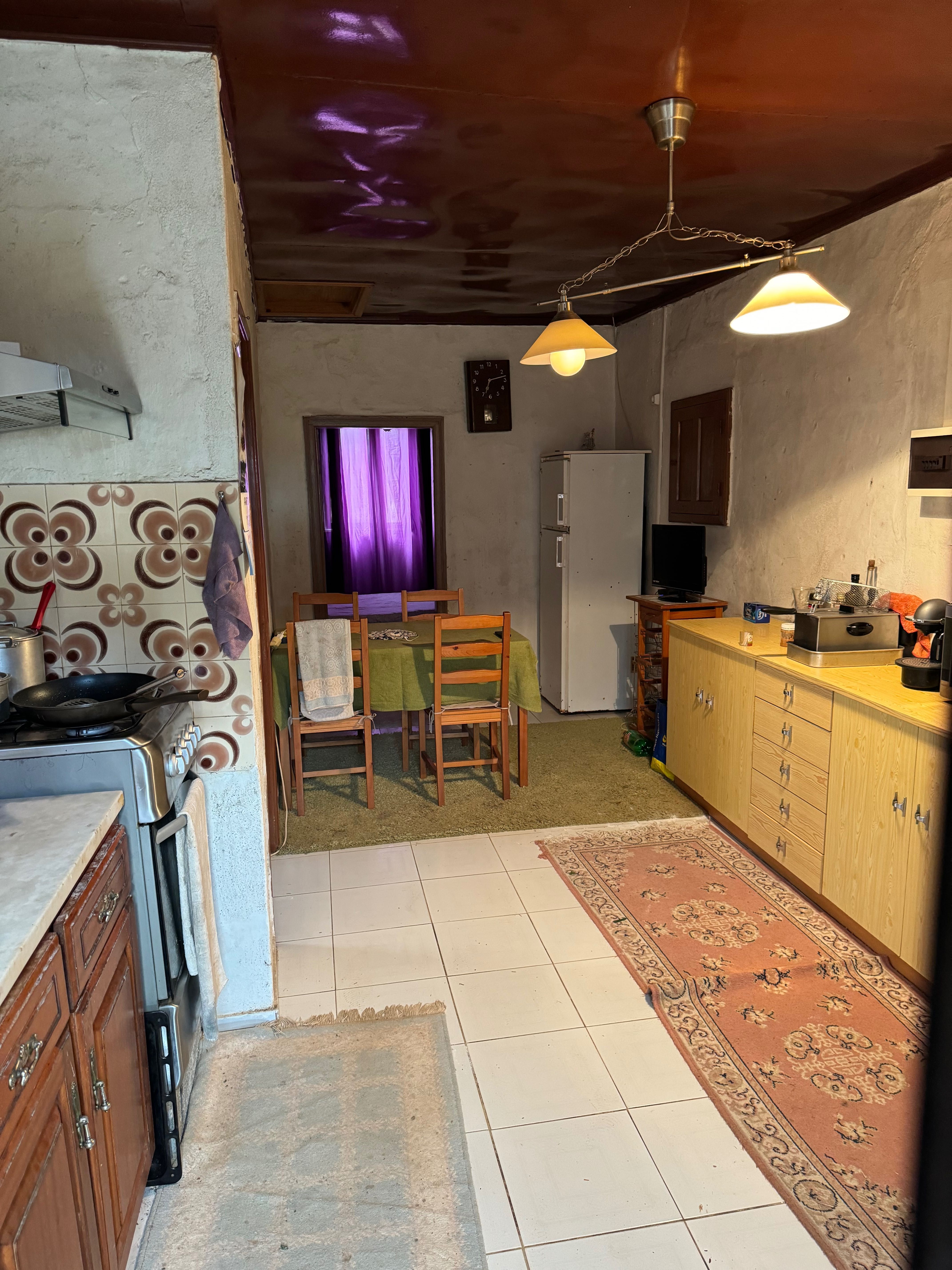Quarto a alugar em Pombal