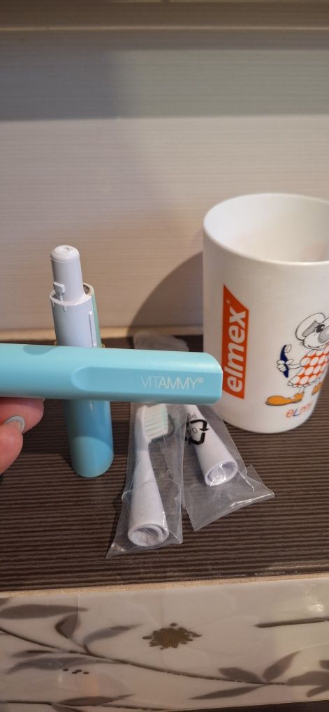 VITAMMY Luna+  Szczoteczka soniczna, turkusowa